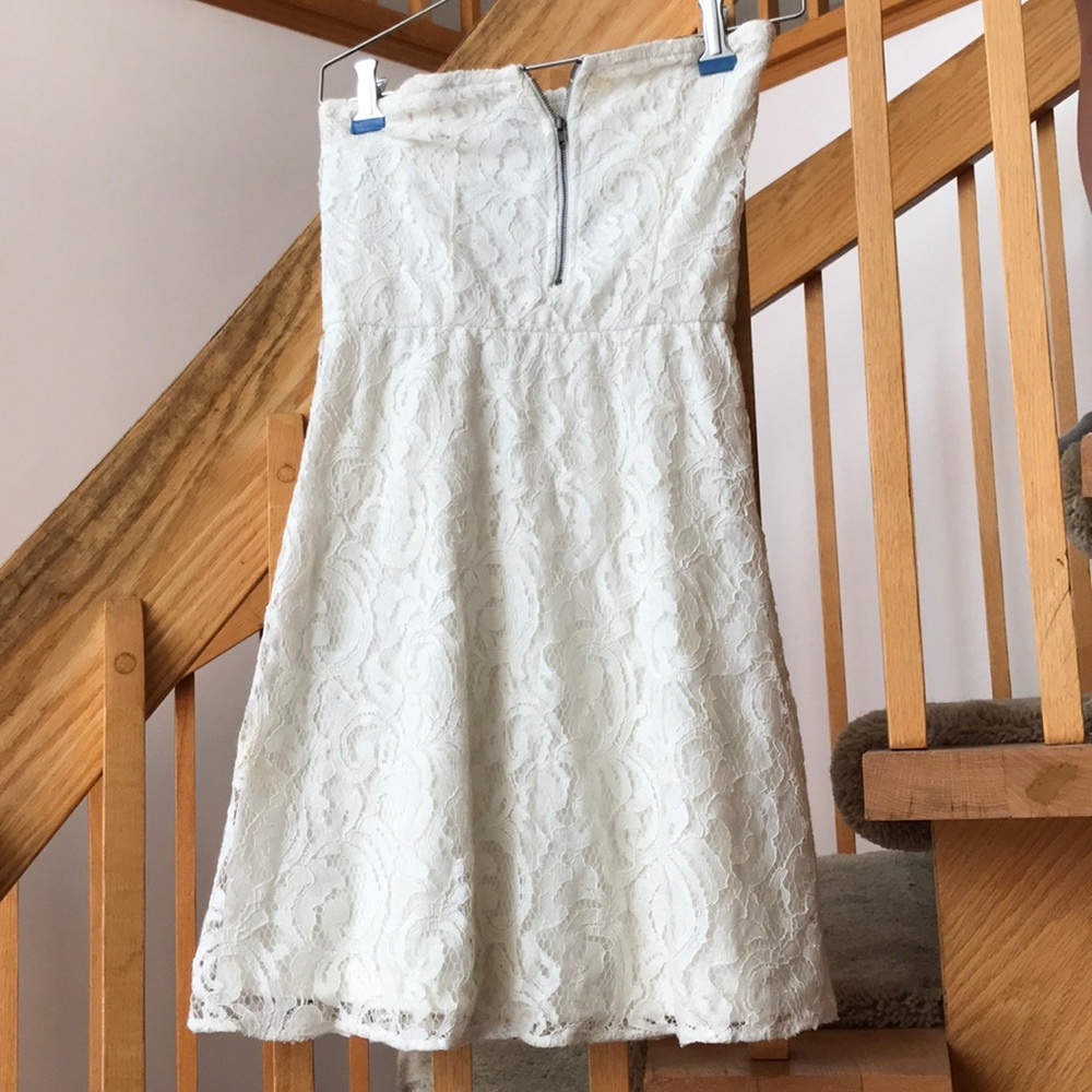 Strapless Lace Zipup Dress